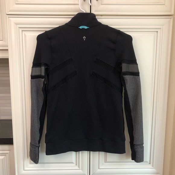 Ivivva by Lululemon girl’s sweater/jacket 🍋 - Picture 6 of 12